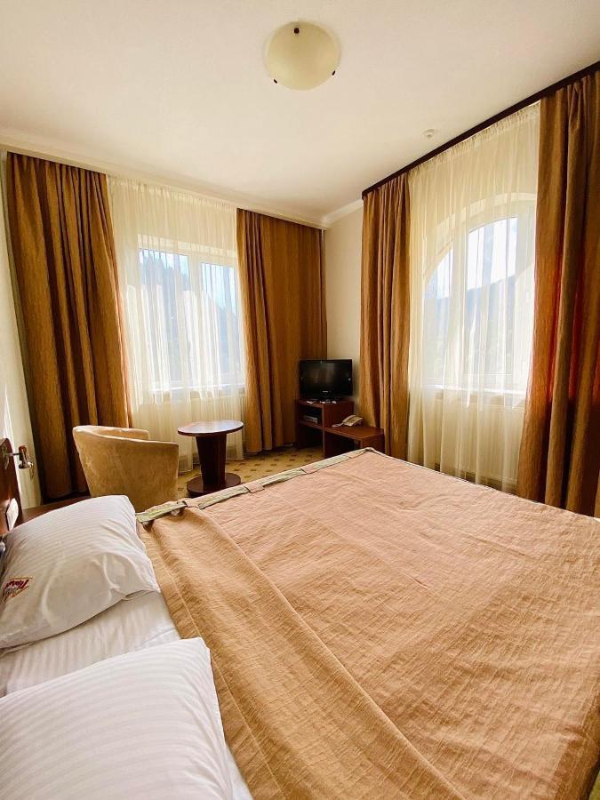 Gerdan Hotel Yaremtche Extérieur photo